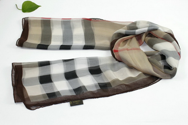 Burberry sile scarf 06